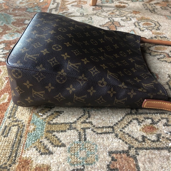 *️⃣SOLD*️⃣Louis Vuitton Monogram Looping GM Bag - Picture 4 of 11